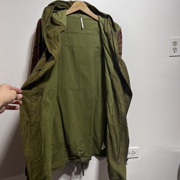 Free People Mixed Media Tapestry Hooded Parka Jacket Size S in Army Green - Picture 5 of 14